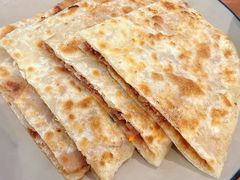 葱头牛肉饼-银村街家常菜·早点·粥饼(北线阁店)