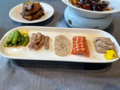 -HOMES上海本帮菜(襄阳公园店)