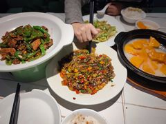 -阿瓦山寨·湘菜现炒·剁椒鱼头王(咸阳总店)