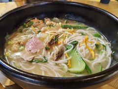 -勺子米线·云南传统小吃市集(四方街店)