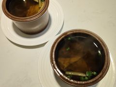 火腿乳鸽汤-方荣糊涂菜馆(湖北路店)