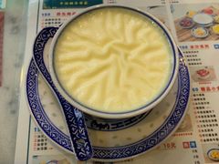 -广信牛奶甜品世家(台东店)