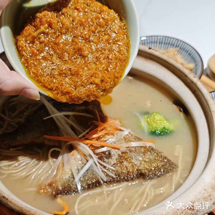 南京西路的黄鱼面，藏着外滩旧梦