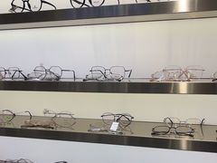 -视野联行眼镜蔡司·依视路官方授权店(顺城店)