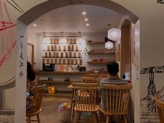 等位区-正南齐北·老街糯米团(洪崖洞店)