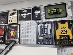 -龙慧画框·裱画配框工厂店