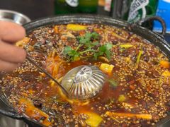 -鸿顺老铁锅美蛙鱼府(解放碑店)