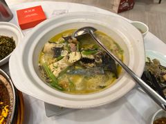 -饭怕鱼·黄焖鲟龙鱼(湖大店)