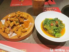 青椒皮蛋-老佛爷铜炉蛙锅(东门老街店)