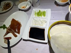 -鸭王烤鸭店(三里河店)