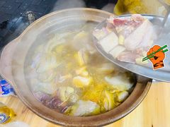 -威邵鸡煲(西华路总店)