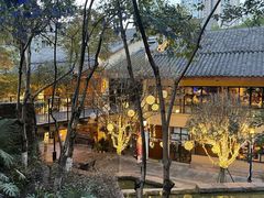 -铜锣湾·有麝自然香(重庆新天地店)