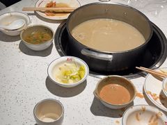 -三人行骨头王火锅(长寿店)