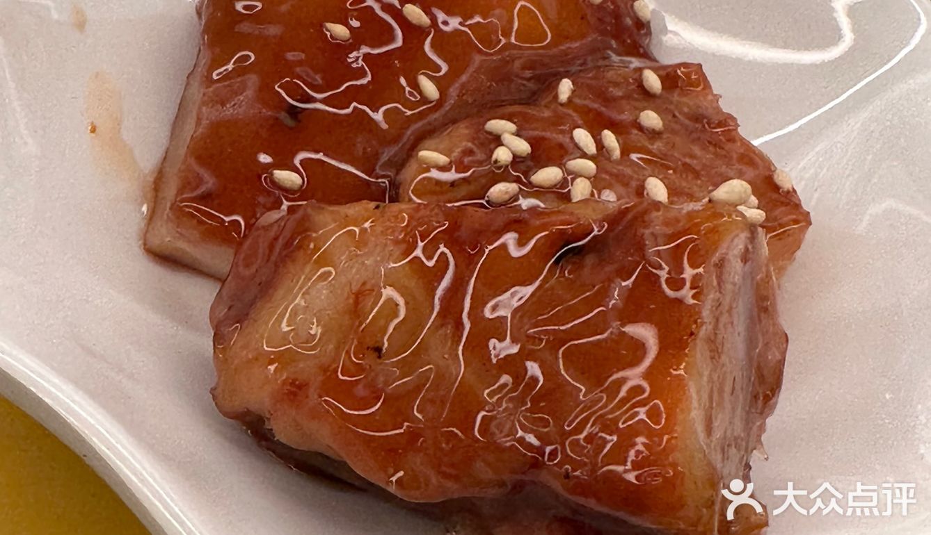 新店开业，吃多少送多少，人气火爆，建议早点去