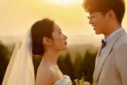 -拾年·定制婚纱摄影