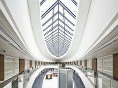 -上海滴水湖皇冠假日酒店