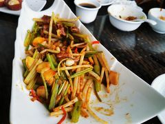 水竹根炒牛肉-东馆和天下特色餐饮(工农店)