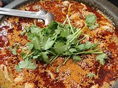-灶知轩湘西石锅鱼(万佳广场店)