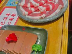 -谭鸭血老火锅(七宝万科广场店)