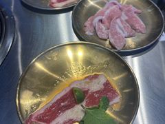 -哈哈碳都·牛肋条无限自助烤肉(台江万达店)
