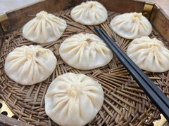 灌汤包-西安贾三灌汤包·回坊小吃·清真炒菜(北院门总店)