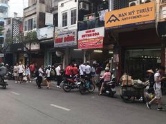 -Bánh Mì Huynh Hoa