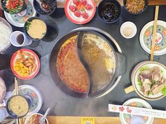 -沸炉重庆老火锅(军事博物馆店)