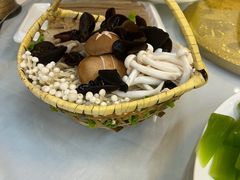 -胡记饭店(保工街店)