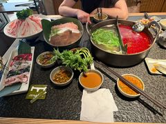 -三出山火锅(南京万象天地店)