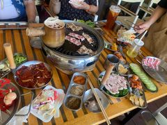 -叽叽扎扎烤肉场(生态城万达店)