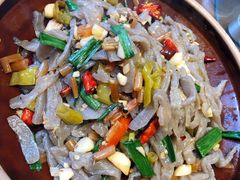 酸萝卜杆炒魔芋-老瓦房(六堰店)