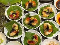 -围炉肉舍•炭烤活鳗•丹东海鲜烤肉(步行街店)