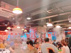 大堂-鲜入围煮花胶鸡海鲜火锅