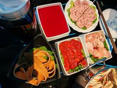 -唯爱KTV聚会餐厅(仙林东城汇店)