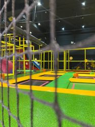 -蹦蹦跳跳(新奥购物中心店)