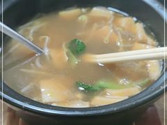 -天瑞福云南过桥米线(十里河店)