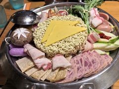 小木屋部队锅-恩你小木屋·韩式料理(假日广场店)