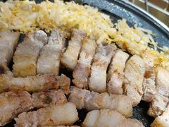 -青瓦餐厅·生鱼片·韩园烤肉(西塔店)