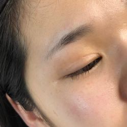 -一个差评成就的纹眉店
