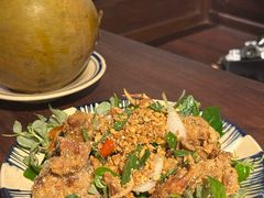 -Cuc Gach Quan Restaurant