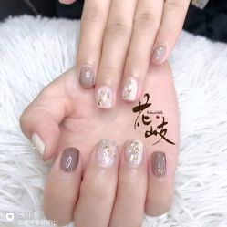 -Pink You美甲洗眉纹绣定制中心