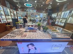 -上海网星眼镜批发·蔡司依视路官方授权(三叶眼镜城店)