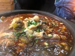 -临江餐馆二楼美食部落