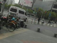 -百盛(莘庄店)