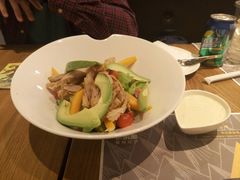 牛油果鸡肉沙律-乐凯撒披萨(正佳广场店)