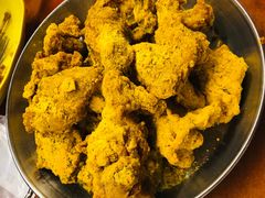 -BHC炸鸡(明洞总店)
