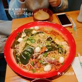 【颜小蛮盘盘麻辣烫】[调皮]用搪瓷盘装的干捞麻辣烫！