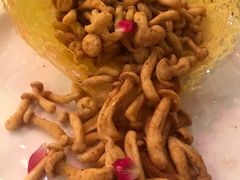 小滑头-胡桃里音乐酒馆(曲江店)