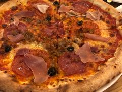 -城市大道红炉披萨烘焙坊