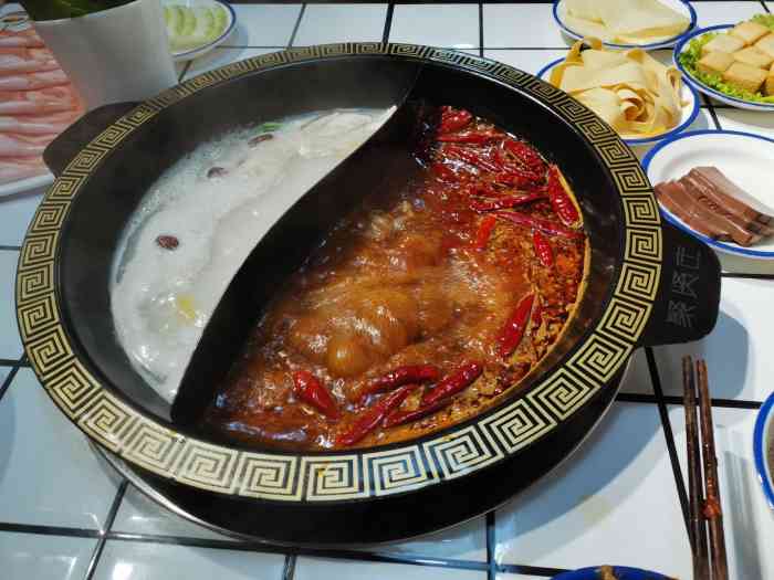 聚贤庄江湖市井火锅-"好久没吃到味道这么正宗又过瘾的火锅了,这.